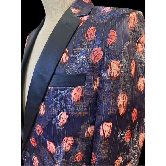 St. Patrick Single Button Tuxedo Jacket Sz. S Floral Design Vented - Picture 9 of 13